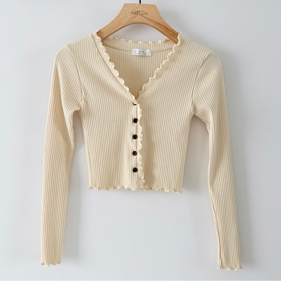 Cream Ribbed Cropped Cardigan Button Front Ruffle Trim Lightweight Knit Top - Picture 2 of 8